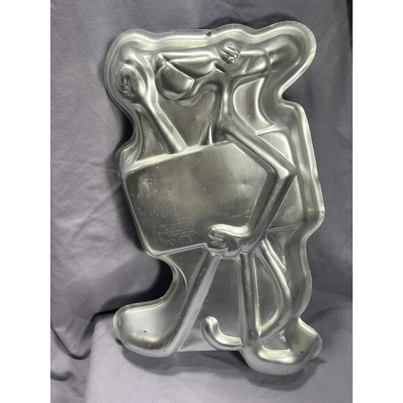 Wilton Cake Pans Pink Panther 1977 Vintage Aluminum Baking Pan Molds Shape Cakes - Picture 1 of 7